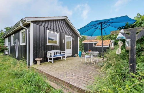 Skødshoved Strand House | Welcome to an idyllic and cozy cottage in a beautiful natural environment.
