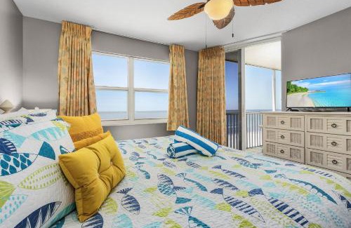 Fort Myers Beach Apartment | Welcome to Beach Villa's # 602 Vacation Rental - 250 Estero Blvd condo