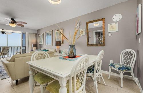 Fort Myers Beach Apartment | Welcome to Beach Villa's # 602 Vacation Rental - 250 Estero Blvd condo