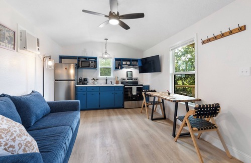 San Marcos Cabin | Welcome to Casa Antigua – Your Perfect Getaway in San Marcos
