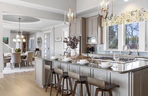 Troutman House | Welcome to Docks Orders - Amazing Lake Views & Amenities!