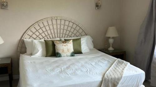 Callendar House | Welcome to Hope Winds, a charming property ranch-style house on a seren