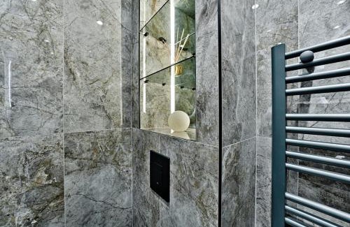 Alfortville Apartment | Welcome to L'ASTRAL ACUZZI