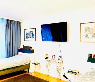 Region Hannover District Apartment | Welcome to Messe!-Two-Bedroom Apartment&Balcony