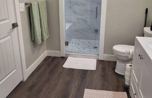 Coalville Apartment | Welcome to our beautiful "EVERYTHING BRAND-NEW" basement apartment.
