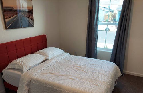 Merced House | Welcome to our cozy 4 bed home with modern amenities.