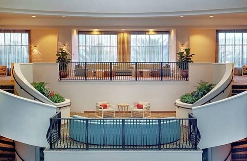 Downtown Tampa Apartment | Welcome to our exquisite hotel, where luxury meets comfort .
