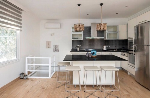 Bebek House | Welcome to our free standing incredible brand new modern home in the heart of trendy Bebek