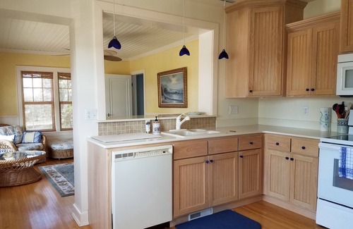 Algoma House | Welcome to Our Lakeview Haven: A Spacious Family Retreat in Algoma, Wisconsin