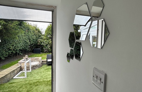 Kirkburton Apartment | Welcome to our lovely annex in the heart of Shelley, West Yorkshire!
