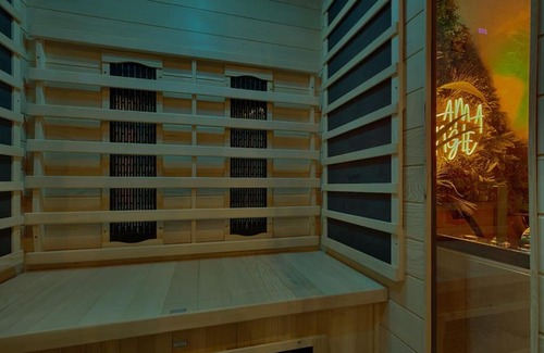 Petit-Ivry Apartment | Welcome to Panama Jungle/Jacuzzi