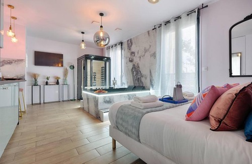 Petit-Ivry Apartment | Welcome to Parisian Lovers !