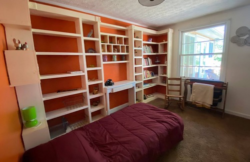 Mars Hill Cottage | Welcome to Sunshine Knoll for countryside warmth from sunrise to sunset!