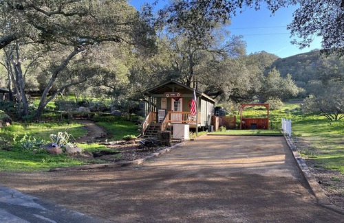 Ramona Cabin | Welcome to Surfing Cowboy Ranch