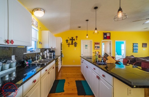 Gilchrist House | Welcome to the Krusty Krab on Rollover Bay