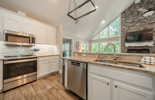 Barium Springs House | Welcome to The Blue Lagoon - Beautiful, Modern 3 Level Home w Pool and Great Amenities!