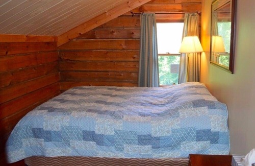 Eagle Lake Ski Chalet | Welcome to the Eagle's Nest! Ski & Mountain Bike Paradise Perched in the Trees