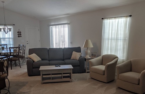Coleman Cottage | WELCOME TO THE "FLIP FLOP INN" BRING YOUR SUITCASE AND ENJOY THE VILLAGES FL