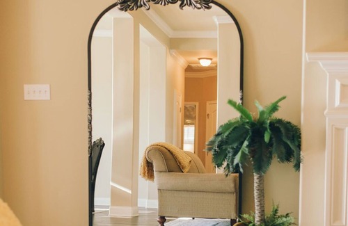 Normal House | Welcome to the Grand Executive Residence! Centrally located in Huntsville, AL.