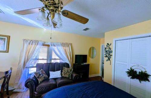 Brunswick Apartment | Welcome to the Kind Apartment!
