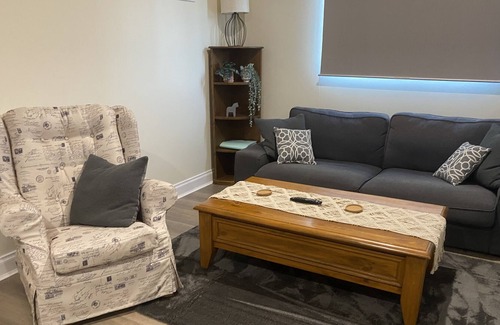 Perth House | Welcome to the Knobbly Nook!