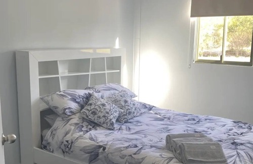Perth House | Welcome to the Knobbly Nook!