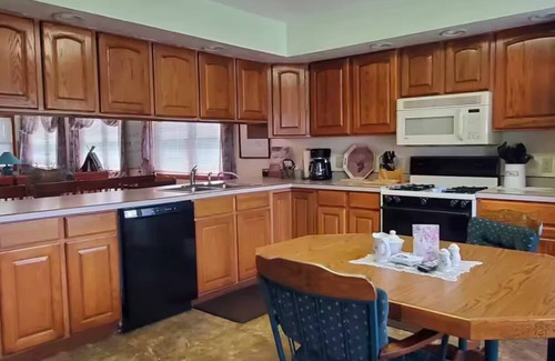 Bemus Point House | Welcome to the Lake!