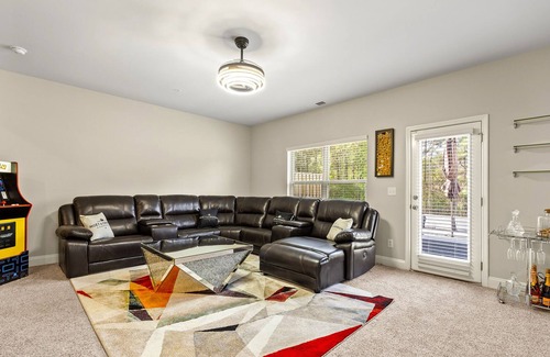 Morrow House | Welcome to The Palace