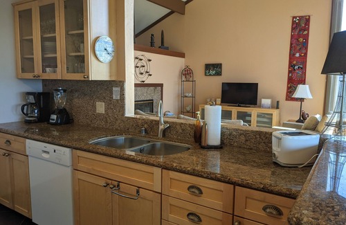Castroville House | Welcome to The Sandpiper!/166 MDW