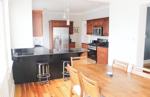 Gulfport Cottage | Welcome to The Shrimp Shack!