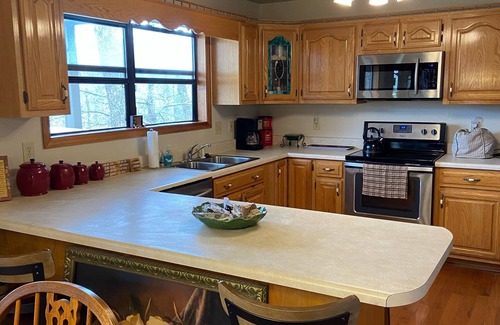Hayesville House | Welcome to The Treehouse on Lake Chatuge!