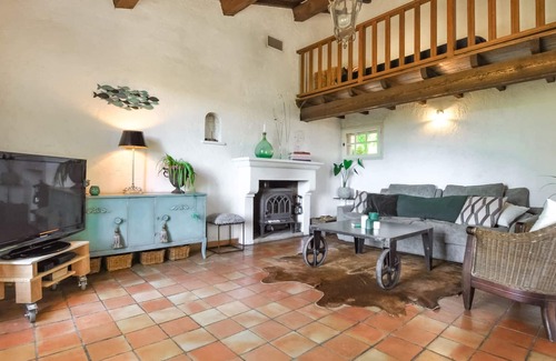 Claviers House | Welcome to this charming cottage in the countryside with private pool.