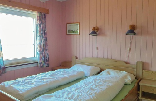 Etne House | Welcome to this cozy cottage in rural surroundings and with panoramic views of Skåneviksfjord.