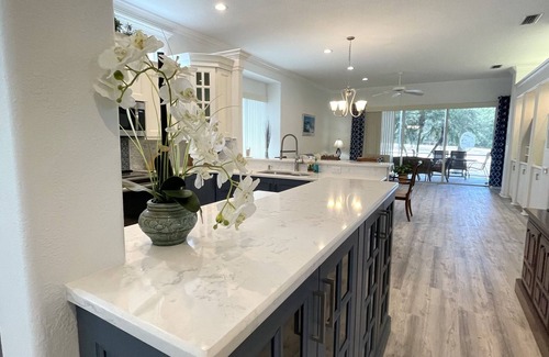 Venice House | Welcome to this private gated Venice Golf Country Club house for rent