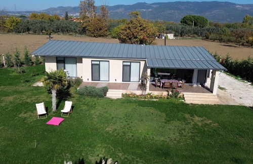 Orhangazi Villa | Welcome to Villa Moon - The Lake House