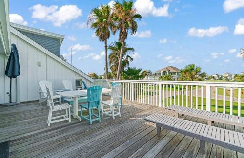 Pirates Beach House | Welcome to your ultimate seaside escape
