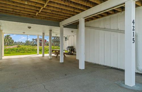 Pirates Beach House | Welcome to your ultimate seaside escape