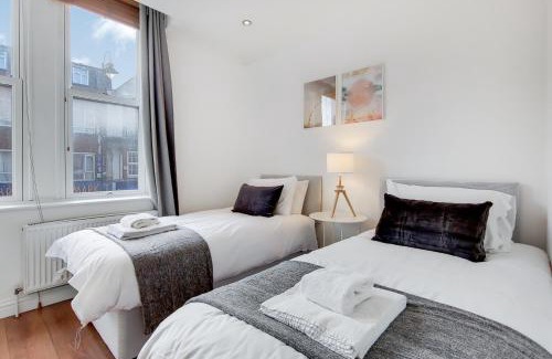 Tooting Apartment | WelcomeStay Tooting Broadway 3 Bedroom Apartment