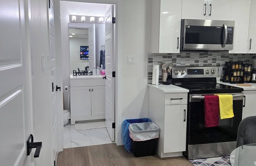 Northwest Edmonton Apartment | Welcoming 2-bedroom basement apartment with in West Edmonton