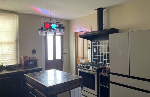 Algiers Point House | Welcoming 2-Bedroom in Historic Algiers Point Neighnorhood of New Orleans