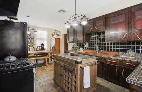 Algiers Point House | Welcoming 2-Bedroom in Historic Algiers Point Neighnorhood of New Orleans