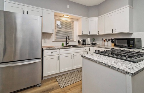 Bethlehem House | Welcoming 4-Bedroom Family-Friendly House In Prime Location, Bethlehem