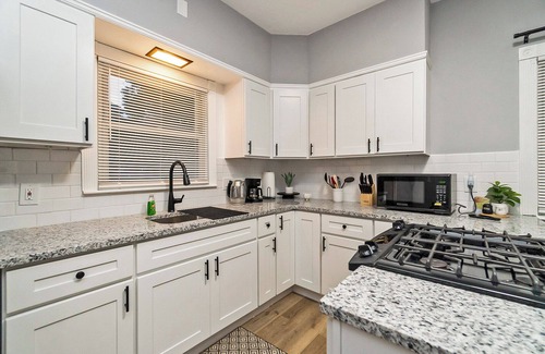 Bethlehem House | Welcoming 4-Bedroom Family-Friendly House In Prime Location, Bethlehem