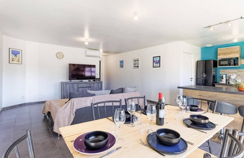Longeves House | Welcoming and family vacation home near La Rochelle.