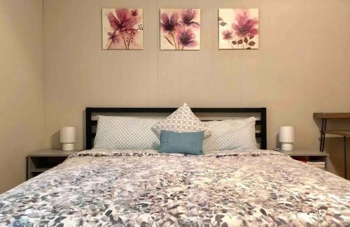Cary House | *Welcoming Cary Townhome*King Bed*Long Term Stays*