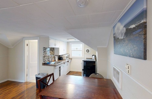 Rockaway Beach Cabin | Welcoming dog-friendly retreat near beach, parks, and Lake Lytle
