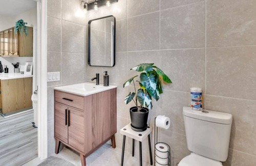 Hackensack River Waterfront Apartment | Welcoming Private Bedroom Near NYC- LightRail