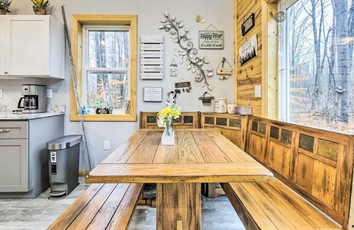 Townsend Cabin | Welcoming Townsend Cabin: Hike, Fish & Relax!