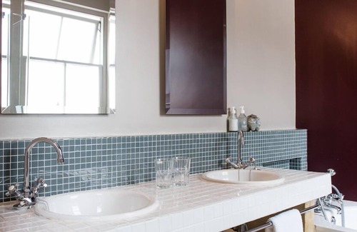 Cape Town City Centre Hotel | Welgelegen House
