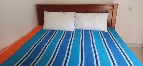 Pelena House | Weligama Bay Sky